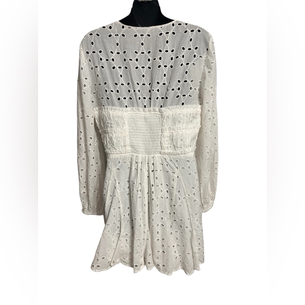 Gianni Bini white eyelet dress medium - Picture 7 of 13
